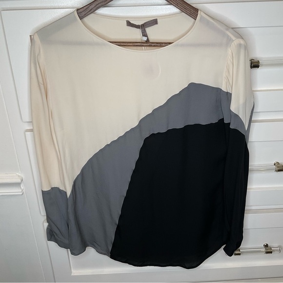 Halston Heritage abstract print silk blouse - Picture 6 of 7